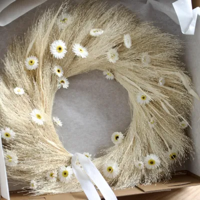 Wreath of white panicle and...