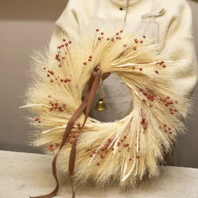 Wreath from panicum...